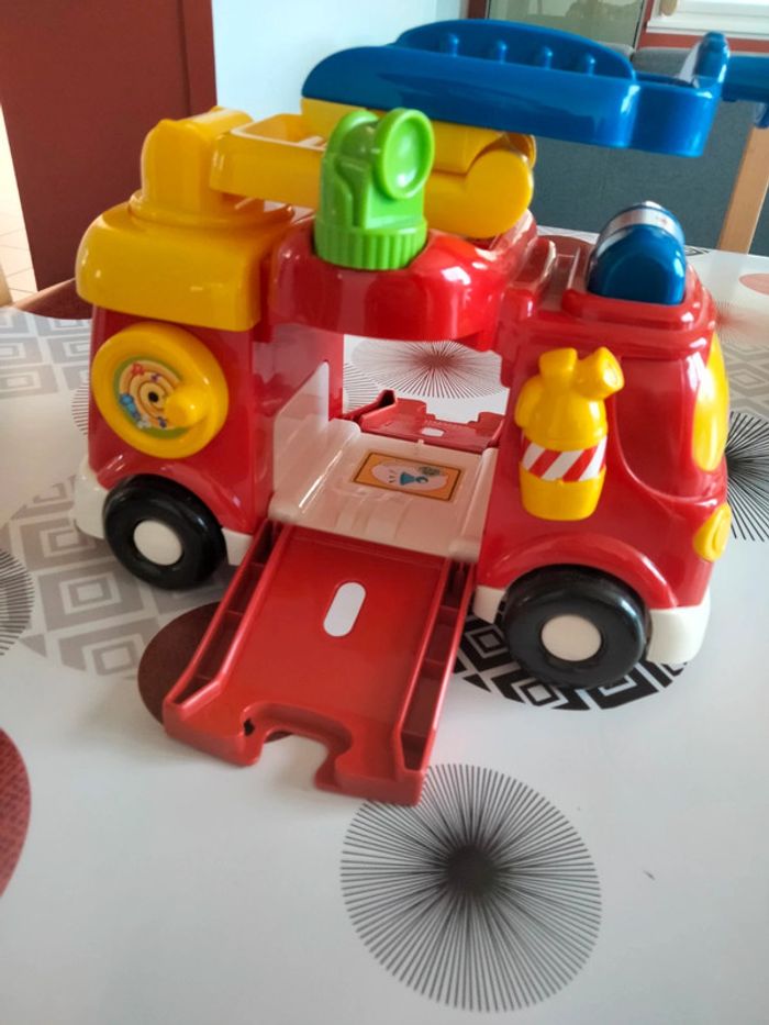 Mon super camion de pompier - photo numéro 3