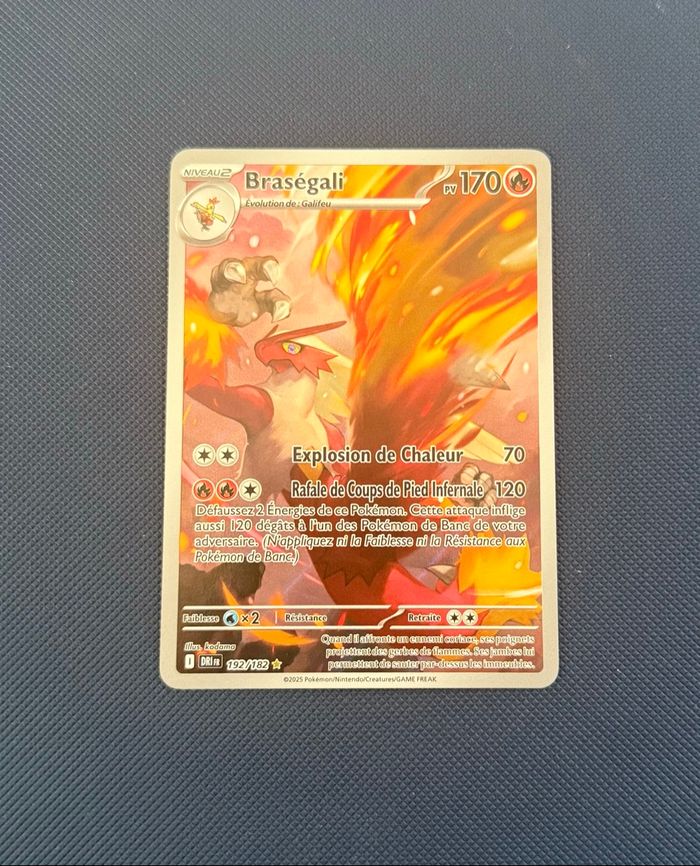 Carte Pokémon Braségali 192/182 EV10