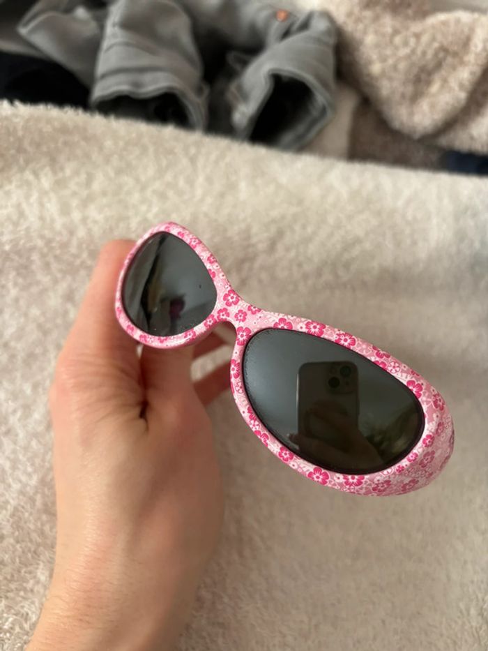 Lunettes soleil - photo numéro 3