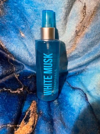 Brume musc blanc Escentuals 125 ml