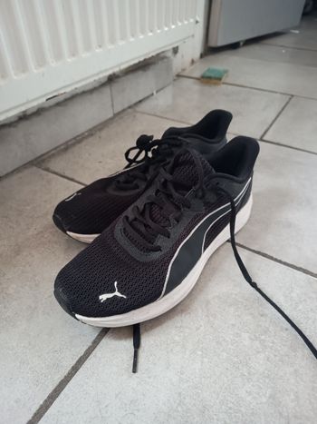 Baskets Puma peu portées