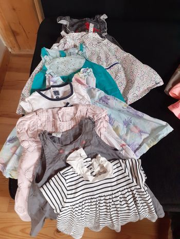 Lot de jolies petites robes taille 6-9 mois pour l'été.