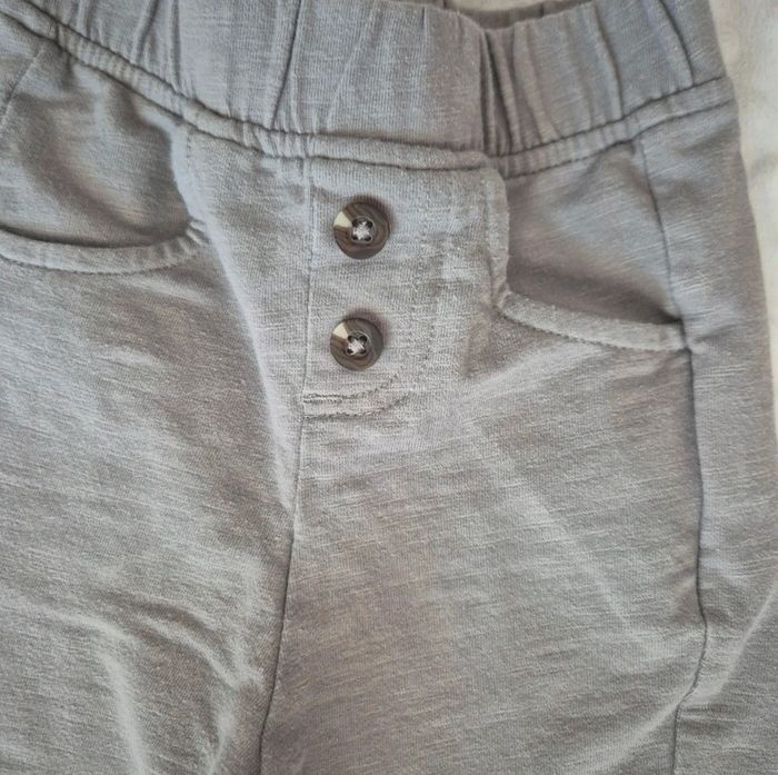 Petit pantalon mixte 6 mois - photo numéro 3