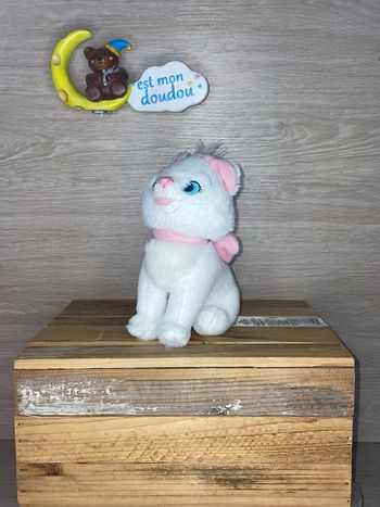 DY449 doudou chat 🐱 Marie Disney