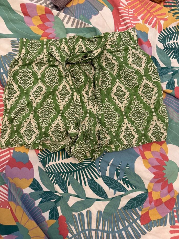 Short vert à nouer - photo numéro 3