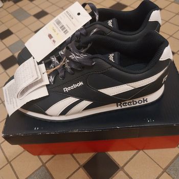 Reebok royal neuves avec étiquette 36 et demi