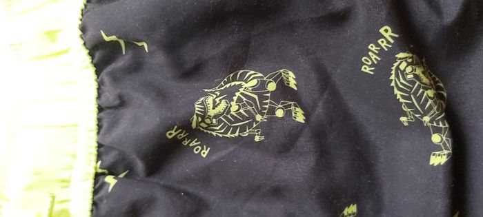 Short de bain 14 ans - photo numéro 4