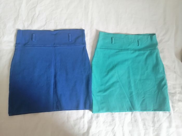 Lots de 2 mini jupes taille XS - photo numéro 2