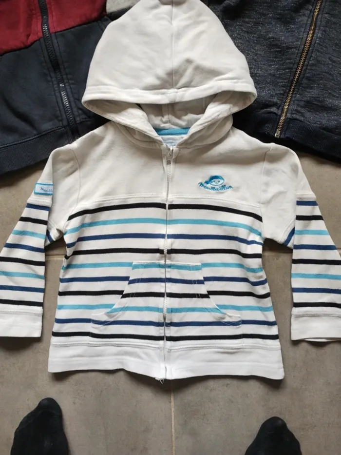 3 gilets zippés à capuche 4 ans - photo numéro 4