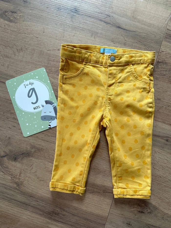 2 jeans bébé 🩵💛 74cm /9m - photo numéro 3