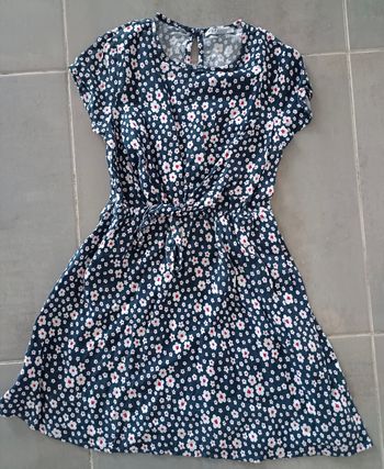 Robe fleurie en 8 ans