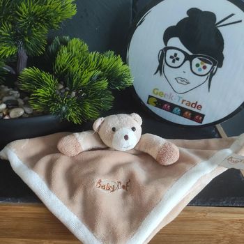 doudou baby nat beige blanc marron  carré
