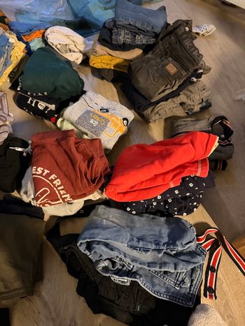 Lots vêtement garçons 2 ans plus de 45 pièces 