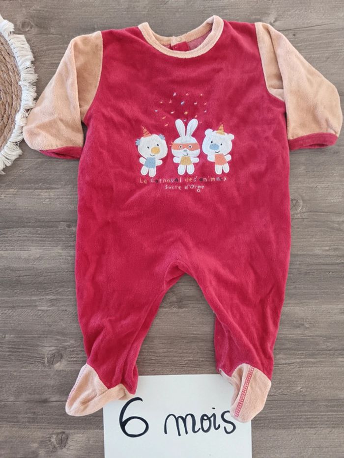 đ pyjama rouge 6 mois sucre d'orge