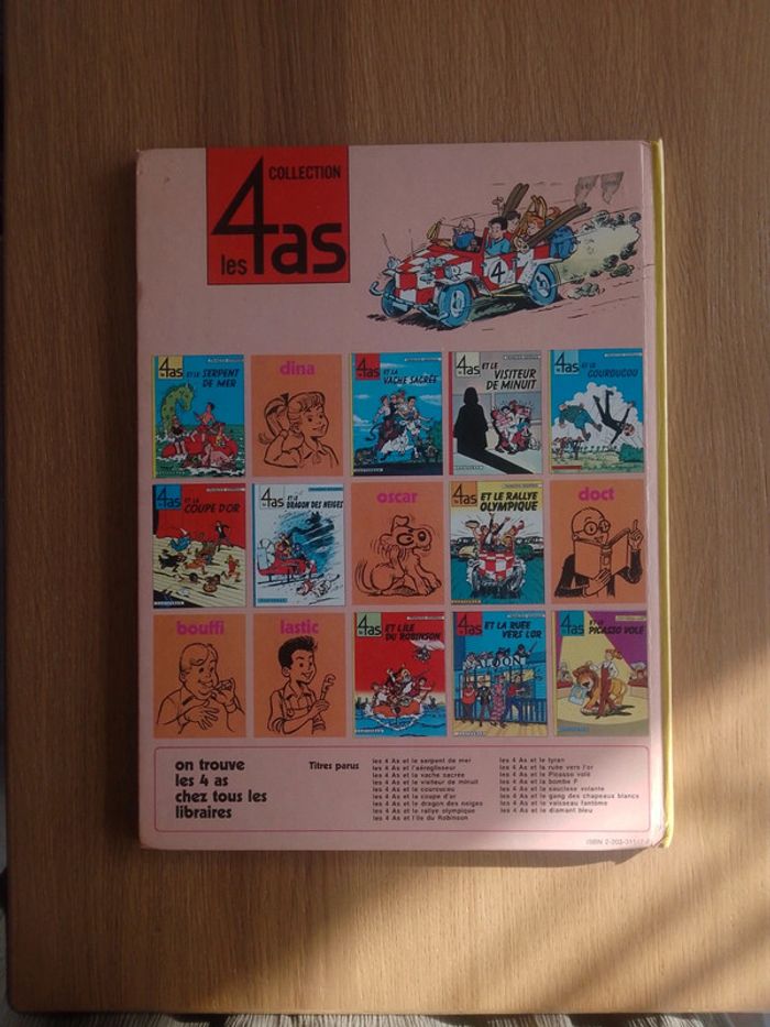 BD livre enfant - Les 4 As et le diamant bleu - photo numéro 2