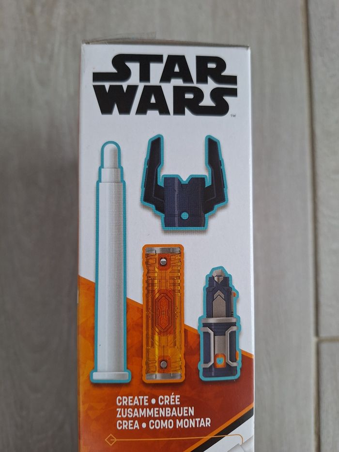 Sabre laser Ahsoka Tano - photo numéro 2