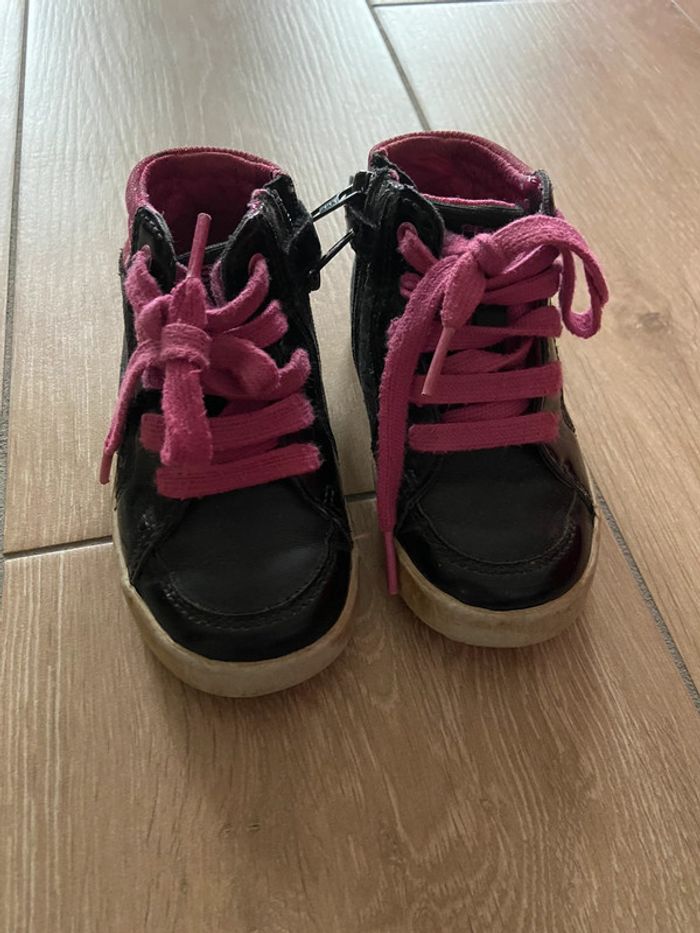 Chaussures pointure 24