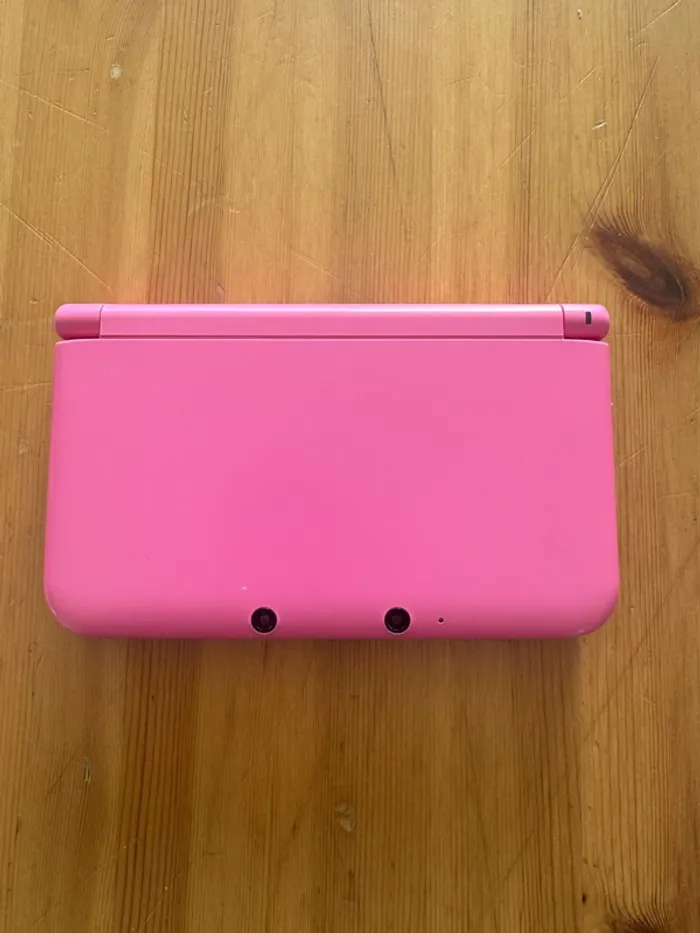 Nintendo 3DS XL Rose - TBE - photo numéro 3