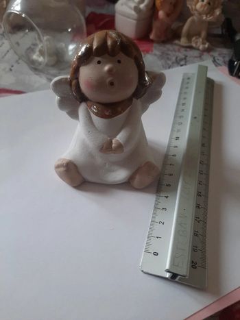 Figurine ange qui siffle