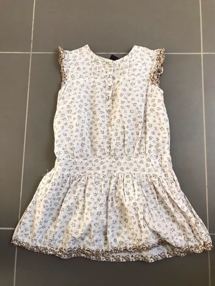 Robe sergent major 3 ans en très bon état