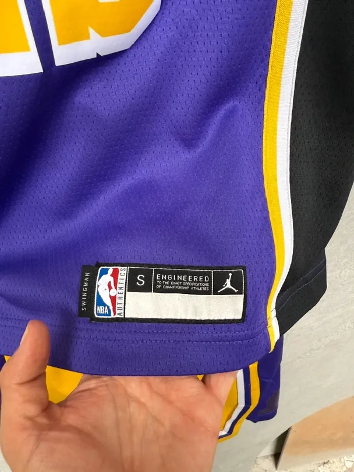 Ensemble enfant maillot de basket Lakers NBA taille S - photo numéro 2