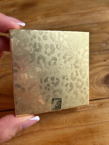 Palette de fards revolution pro