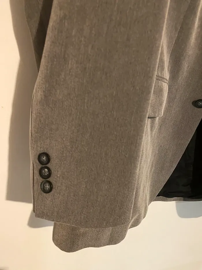 Costume Brice - veste t52 - pantalon t 44 - photo numéro 2