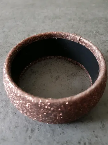 Bracelet fantaisie à paillettes