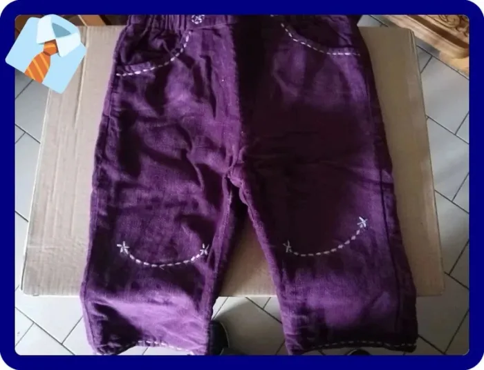 Lot tshirt/jupes/pantalon 18 mois - photo numéro 7