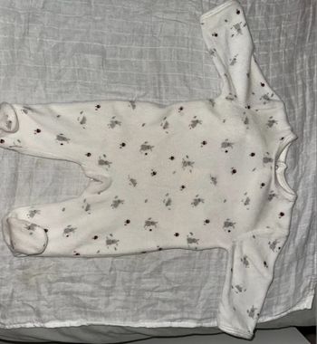 Pyjama, bébé 1 mois