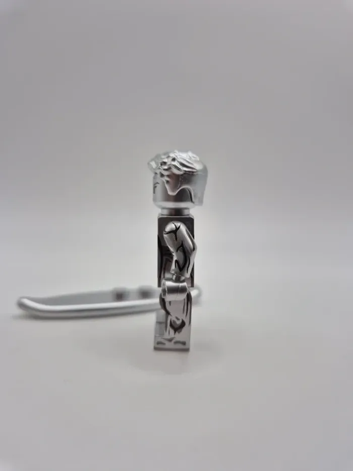 Figurine type lego Surffer d'argent les 4 Fantastiques Marvel - photo numéro 2