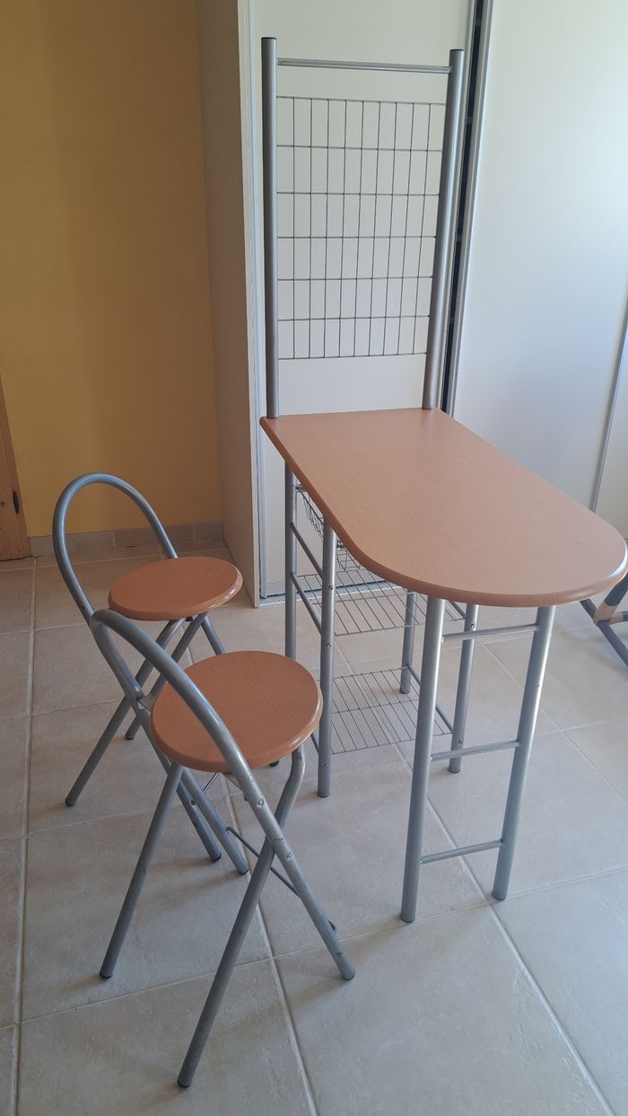 Table/bar/mange debout idéal pour studio - photo numéro 2