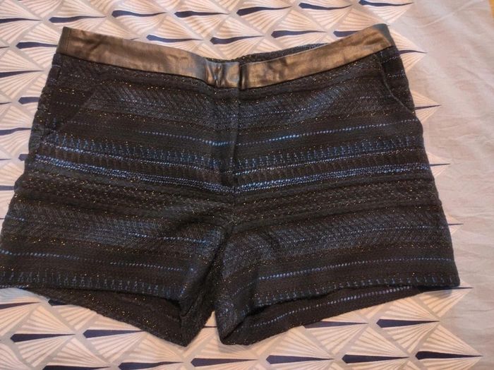 Short Naf naf t42 neuf