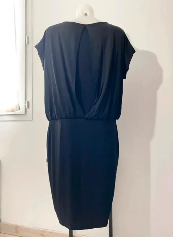 Robe noire riu - photo numéro 4
