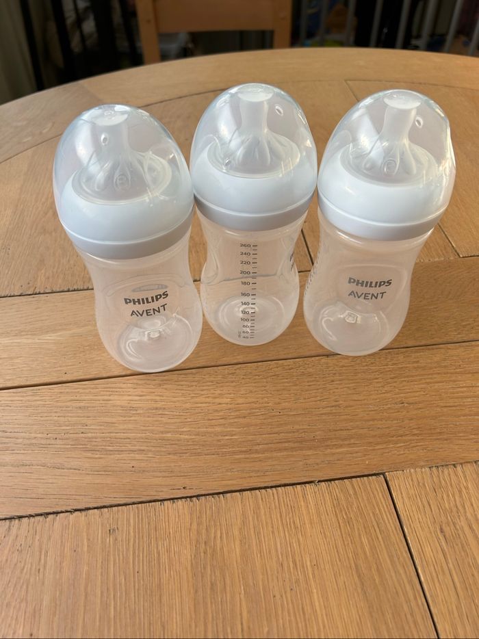 Lot 3 Biberons  260ML Avent Natural