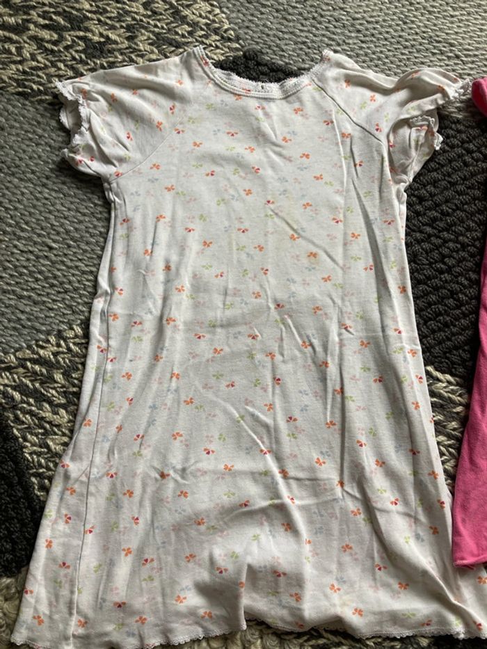 Lot chemises de nuit et t-shirt - photo numéro 4