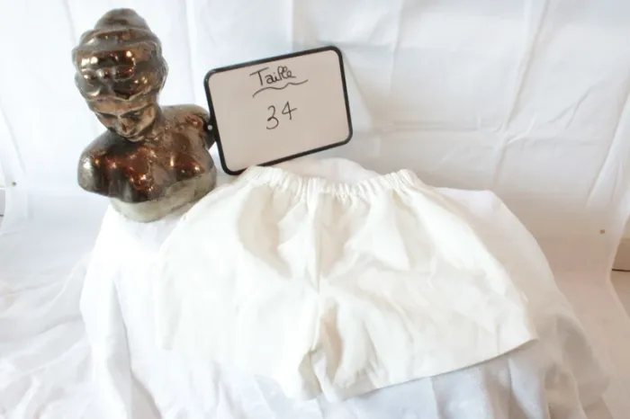 short blanc - photo numéro 2