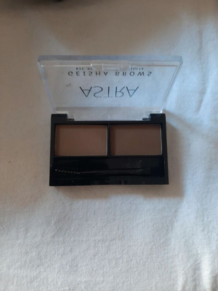 Kit de maquillage sourcil ou paupières - photo numéro 2