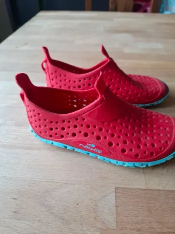 Chaussures d'eau 27/28