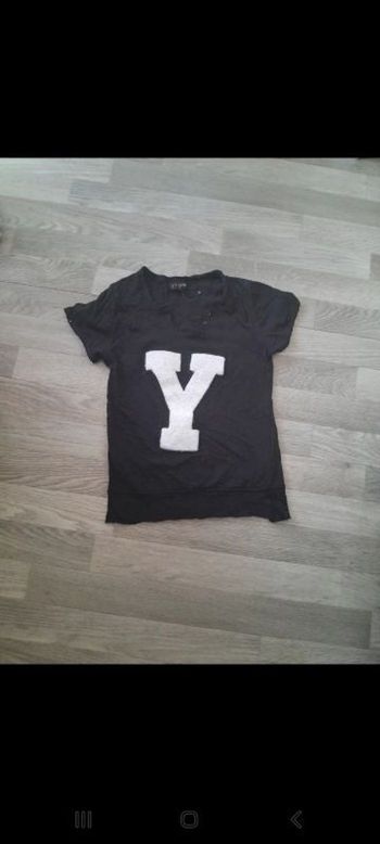 Tee shirt Y  fille 14 ans
