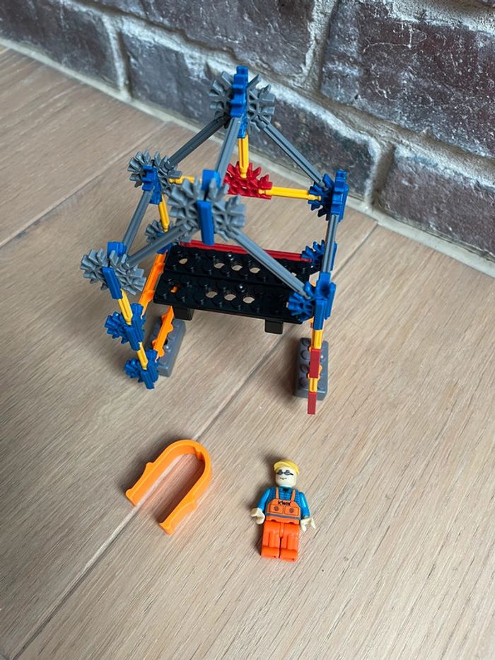 Set K’nex 13524 - Bulldozer avec moteur - photo numéro 6