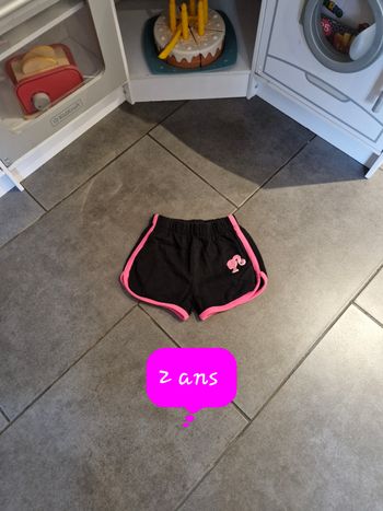 Short 2 ans