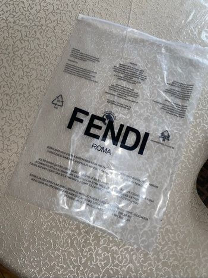 Casquette Fendi marron - photo numéro 4