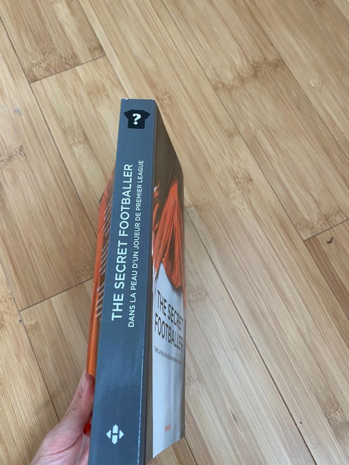 Livre the secret footballeur - photo numéro 3