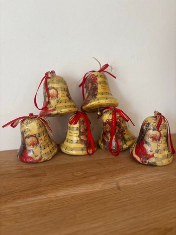 Vintage lot de 6 suspensions de Noël cloches papier mâché