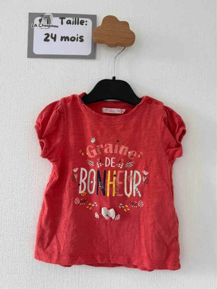 Tee shirt manches courtes - taille 24 mois 🌸