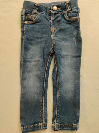 Jeans taille 9 mois