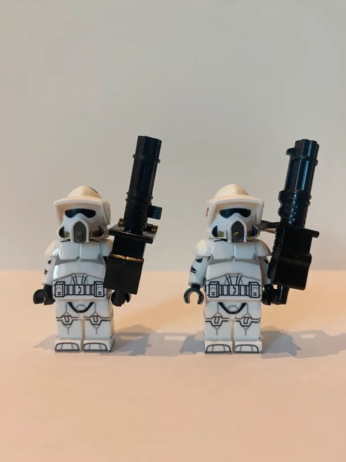 Figurine type lego 2 clones blancs. Star Wars
