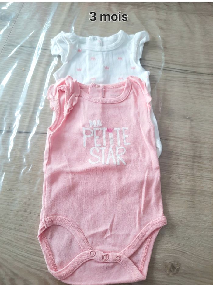 Lot de 2 bodys sans manche