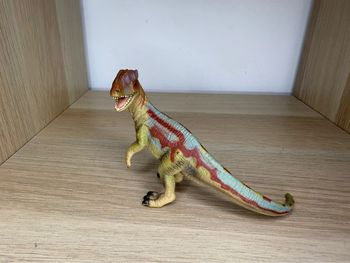 Dinosaure dilophosaurus schleich